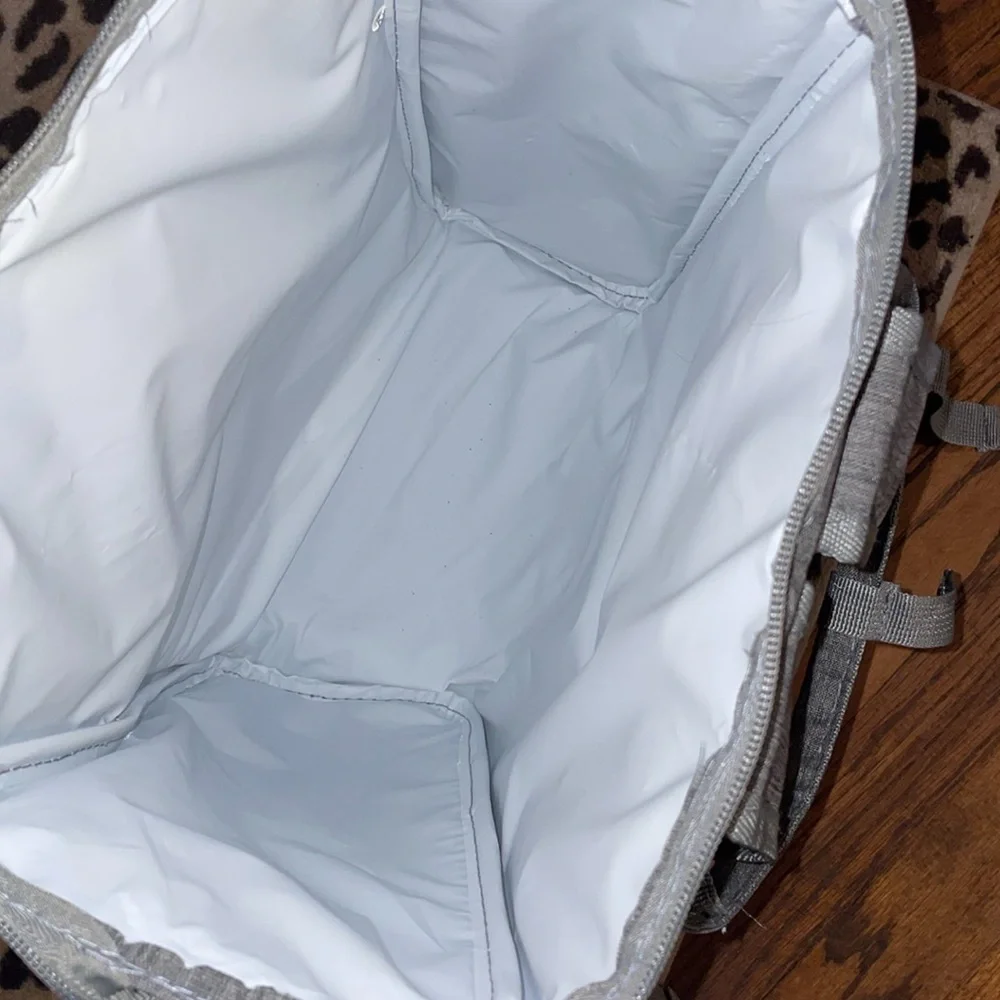 GRAY WONDER PACK INSULATED UNISEX STORAGE BABY BACKPACK BAG LIKE NEW